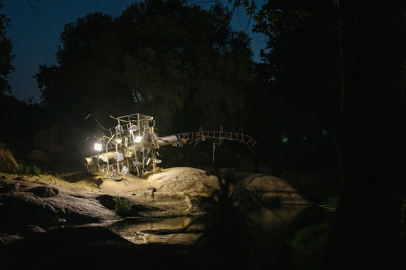 https://www.abrideswardt.com/files/gimgs/th-81_Abri de Swardt, Flood Light (2024), Installation view Spier Light Art new.jpg